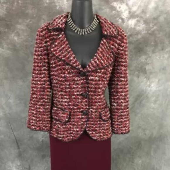 BEAUTIFUL St John couture knit red pink black multi Rhinestones skirt suit 8 - Picture 3 of 9